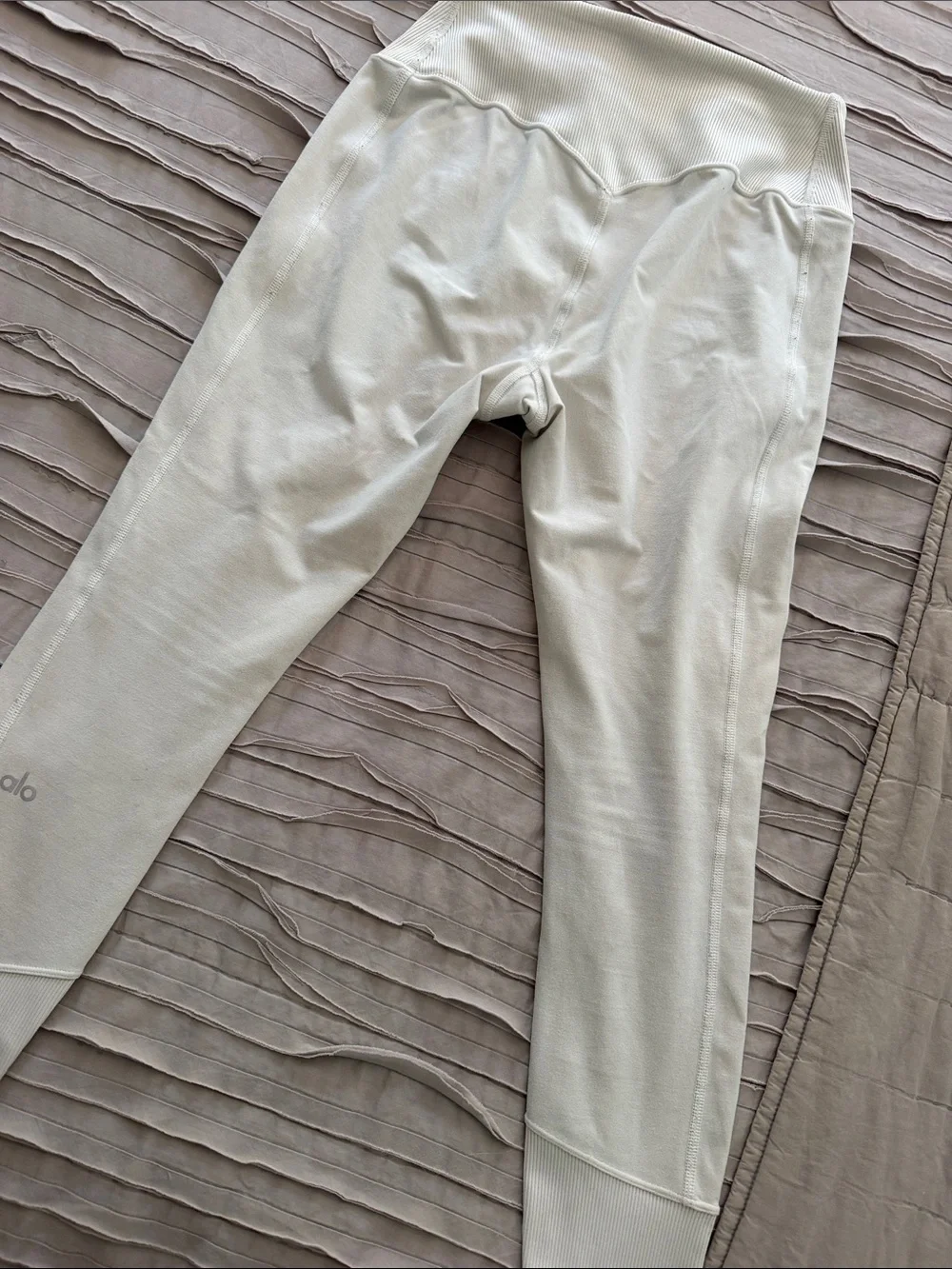 ALO Yoga super soft